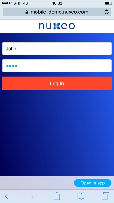 Nuxeo Mobile banner on login page